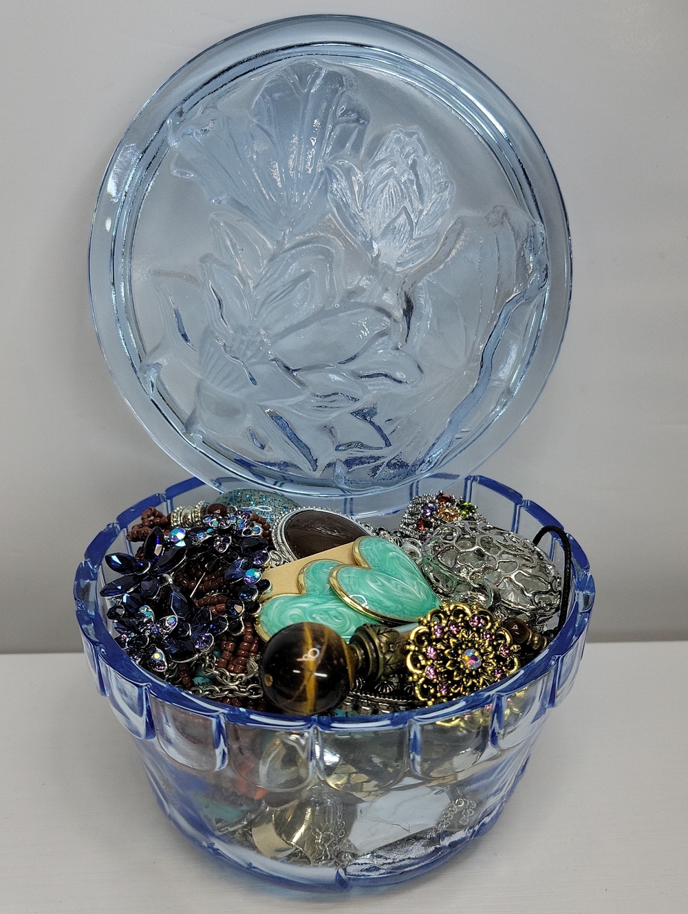 Blue Glass Trinket Dish with Lid Filled With Jewelry - Picture 1 of 3